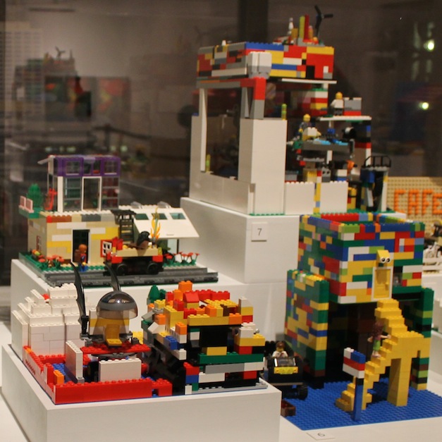 Announcing the 2016 LEGO Design Challenge