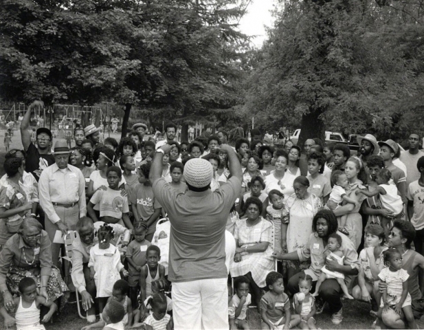 Carrie Mae Weems, from Family Pictures and Stories, 1981-82. Courtesy of the artist and Jack Shainman Gallery, New York.